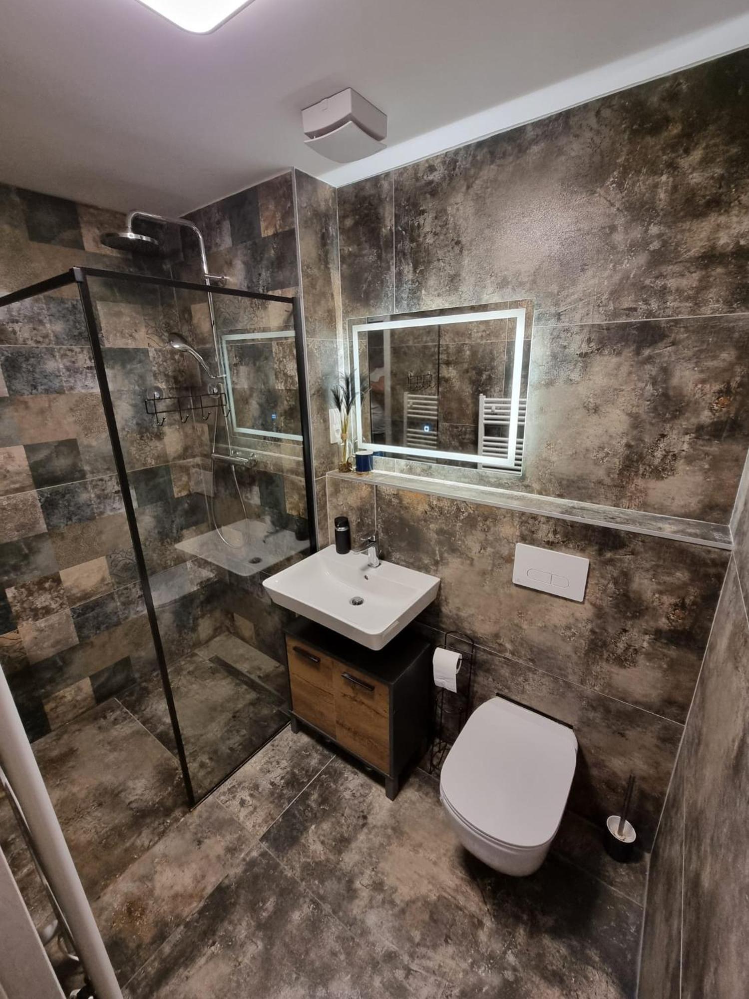 Apartman - Centrum บราติสลาวา ภายนอก รูปภาพ